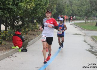 AKUT Sporcuları Adana Kurtuluş Yarı Maratonu’nda