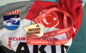 AKUT Sporcuları Bozcaada’da Koştular