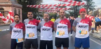 AKUT Sporcuları Zeytinburnu Cumhuriyet Koşusunda