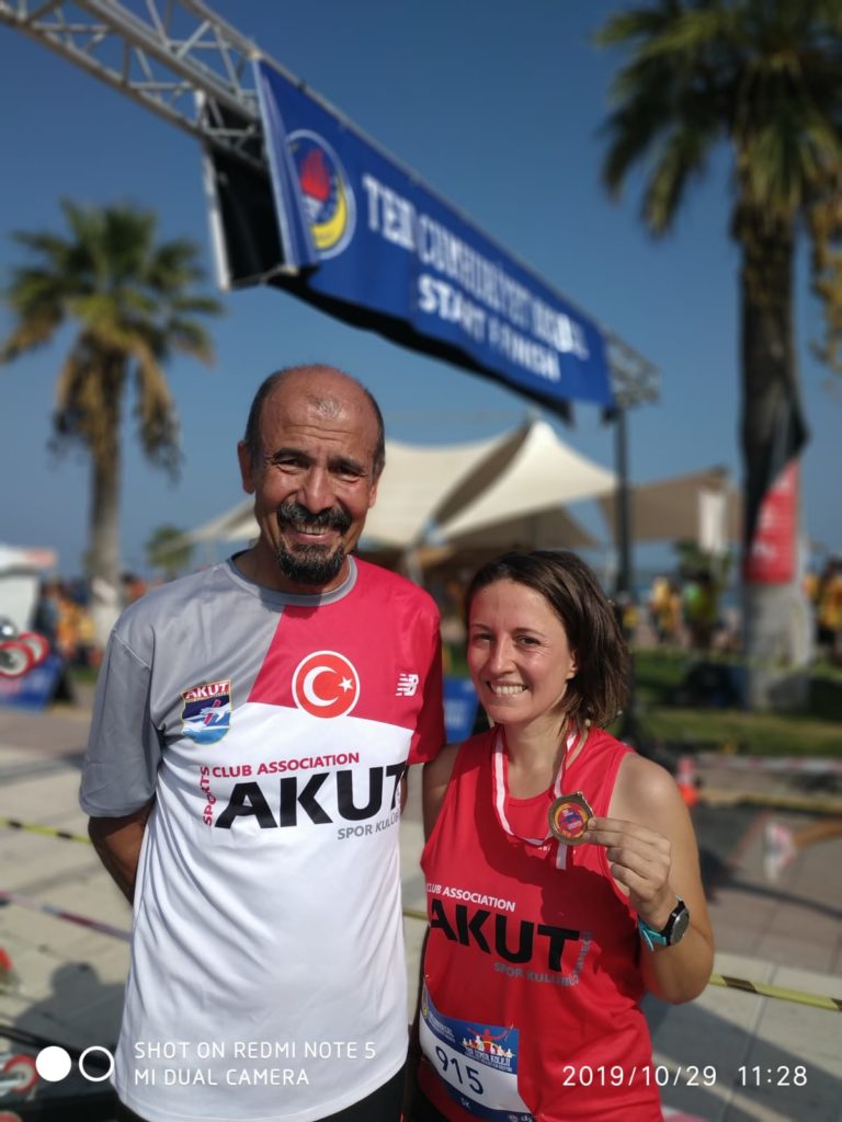 AKUT Sporcuları İzmir Urla’da TED Cumhuriyet Koşusunda