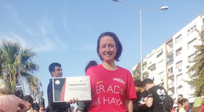 AKUT Sporcuları Ataya Saygı Koşularına Katıldılar