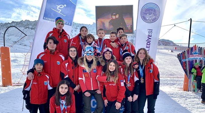 Snowboard Takımımız 1. Etap Yarışlarından 12 Madalya ile döndü