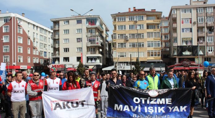 Otizme Mavi Işık Yaktık