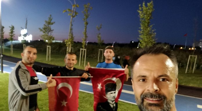 AKUT Sporcuları İzmir’in Kurtuluş Günü İçin Koştular