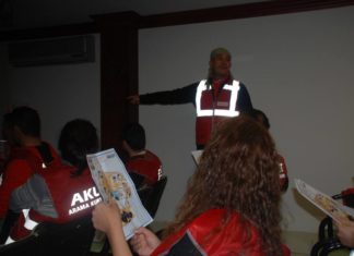 Oryantiring Antranörlerimizden AKUT Ekiplerine Oryantiring Eğitimi