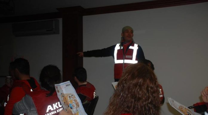 Oryantiring Antranörlerimizden AKUT Ekiplerine Oryantiring Eğitimi