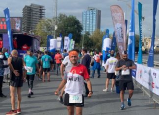 AKUT Sporcusu N Kolay İstanbulu Koşuyorum Bakırköy Etabını Koştu