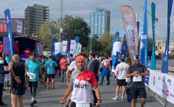 AKUT Sporcusu N Kolay İstanbulu Koşuyorum Bakırköy Etabını Koştu