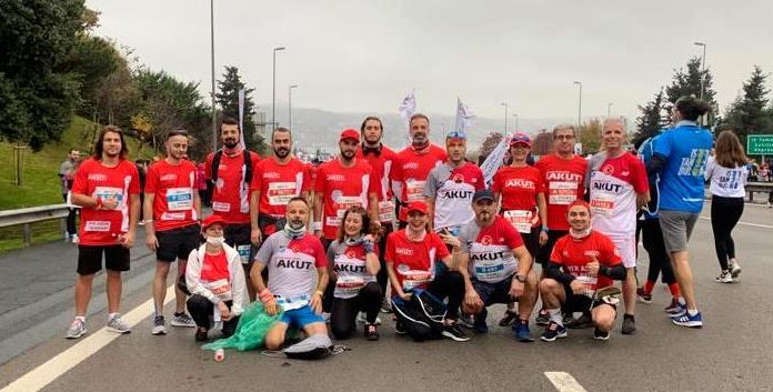 AKUT Sporcuları İstanbul Maratonunda Buluştular