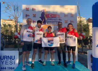 Sporcularımız Zeytinburnu Cumhuriyet Koşusu’nda