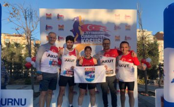 Sporcularımız Zeytinburnu Cumhuriyet Koşusu’nda