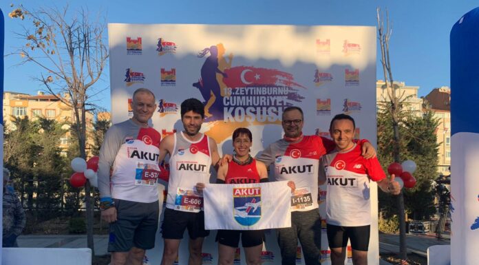 Sporcularımız Zeytinburnu Cumhuriyet Koşusu’nda