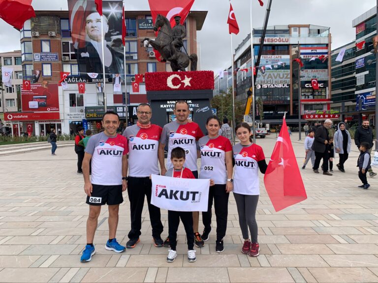 Sporcularımız Çerkezköy’de Cumhuriyet Koşusunda