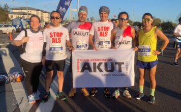 AKUT Spor Kulübü Sporcuları Cumhuriyetimizin 100. Yılında “Yüz Yılın Koşusu” 45. İstanbul Maratonunda Koştular.
