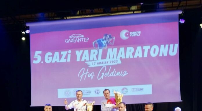 AKUT Spor Kulübü Sporcuları Gazi Yarı Maratonunda