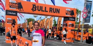 AKUT Sporcuları Üsküdar Sahilinde Koştular.