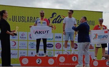 Sporcumuz Aydın Özkan Edirne de Kürsüde