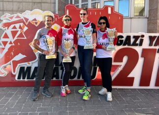 6. Gaziantep Yarı Maratonunda AKUT SK Sporcuları kürsü gördü.
