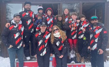 Uludağ`da AKUT SK minik sporcuları kürsüde.