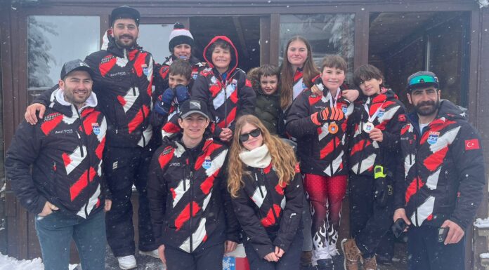 Uludağ`da AKUT SK minik sporcuları kürsüde.