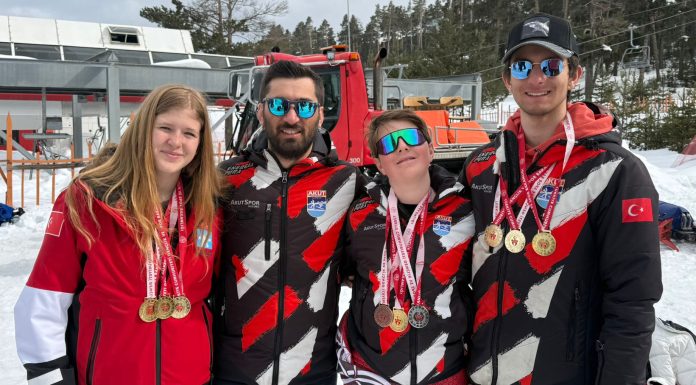 Okul yarışlarında AKUT SK sporcularımız.